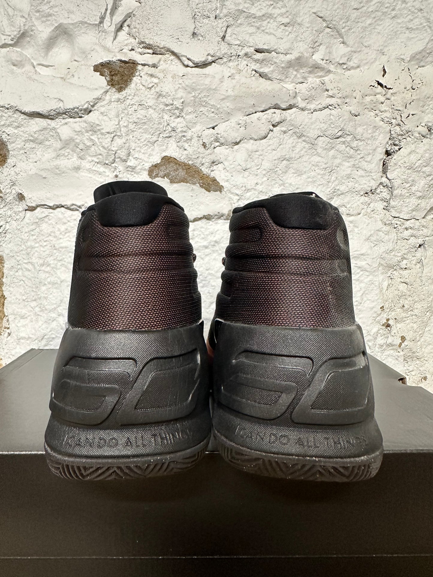 Under Armour Curry 3 Brass Band Sz 10 DS