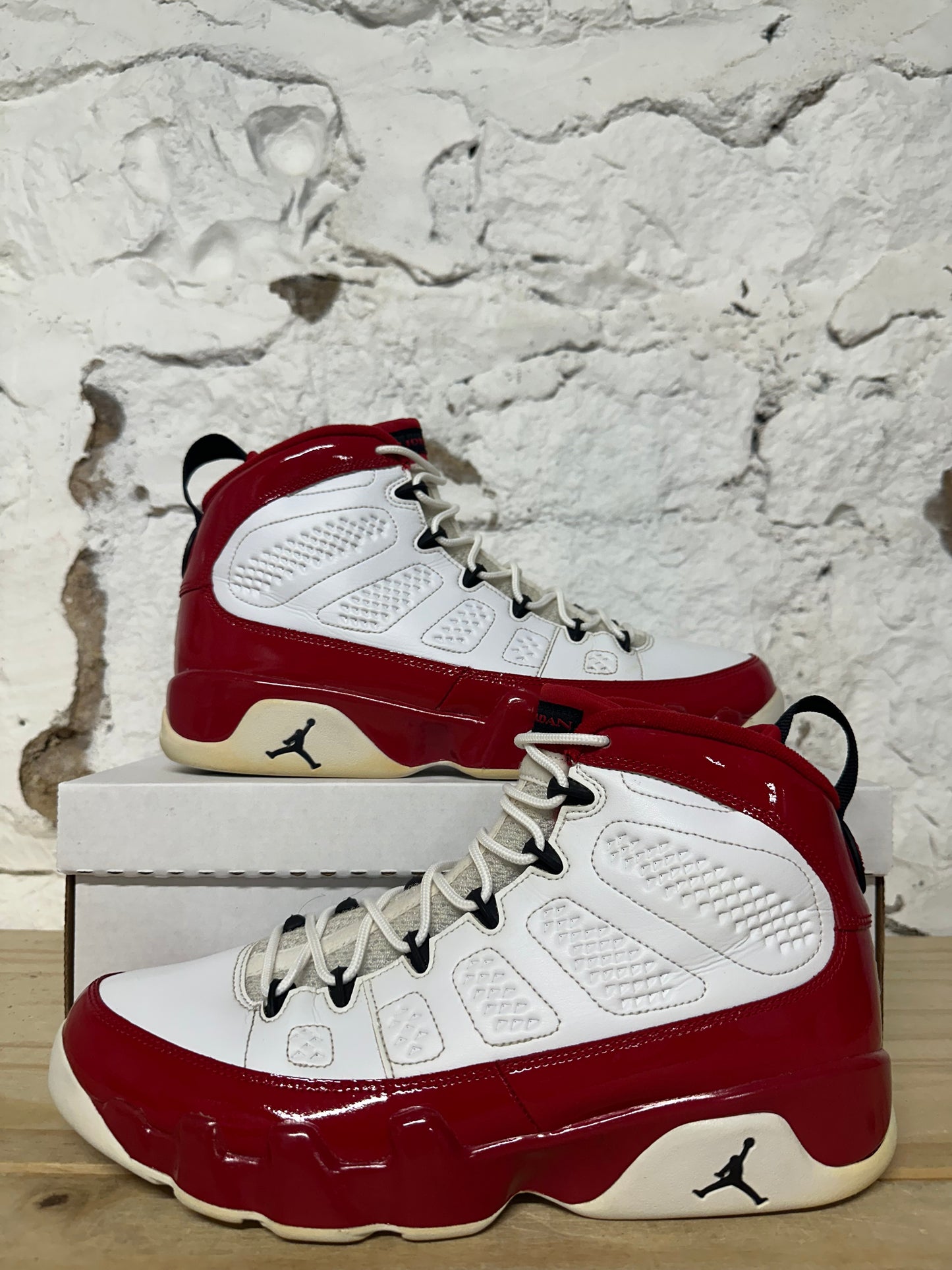 Air Jordan 9 Gym Red Sz 10.5