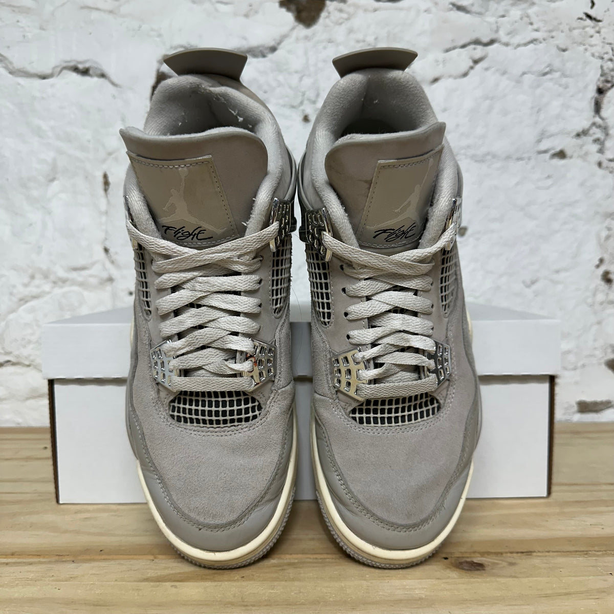 Air Jordan 4 Frozen Moments Sz 8 (9.5W)