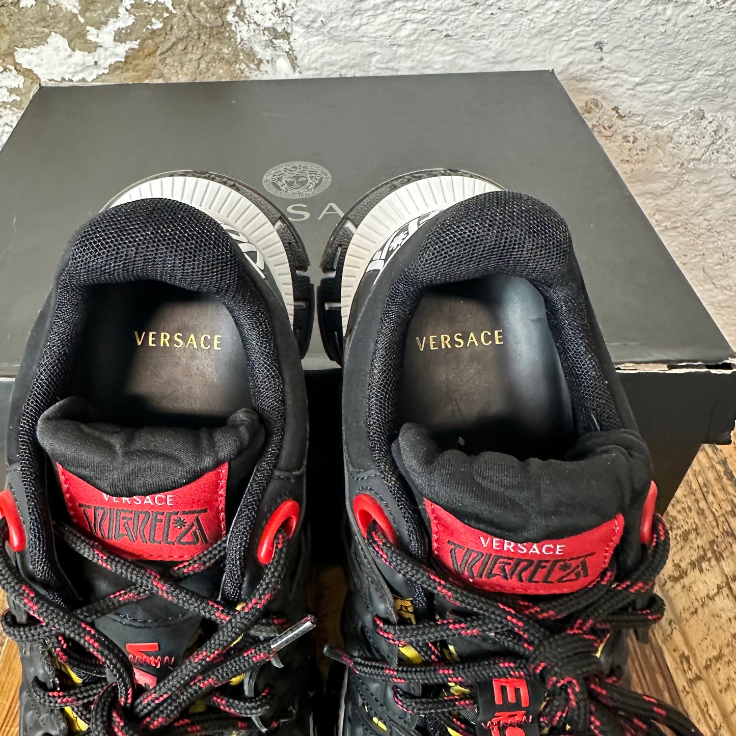 Versace Chain Reaction Trigreca Black White Sneaker Sz 8 (41)