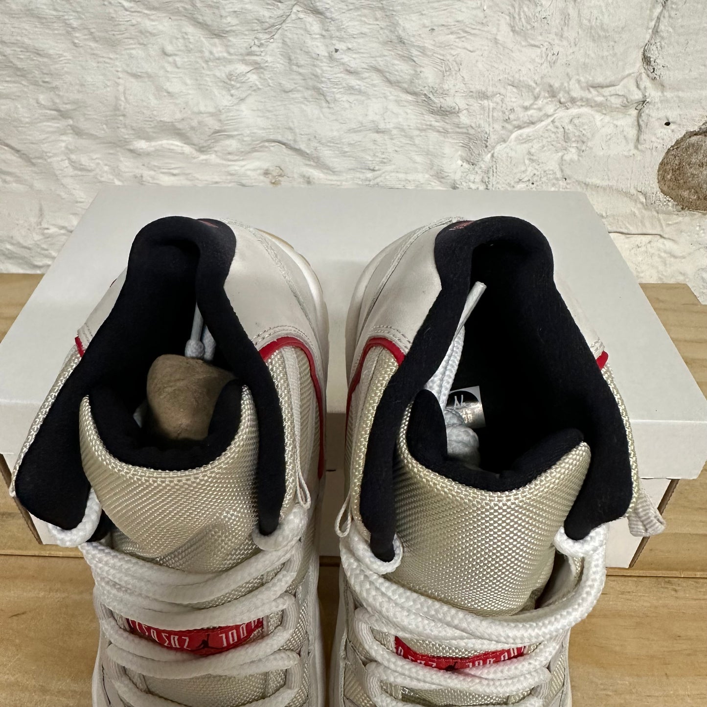 Air Jordan 11 High Platinum Tint Sz 7Y DS