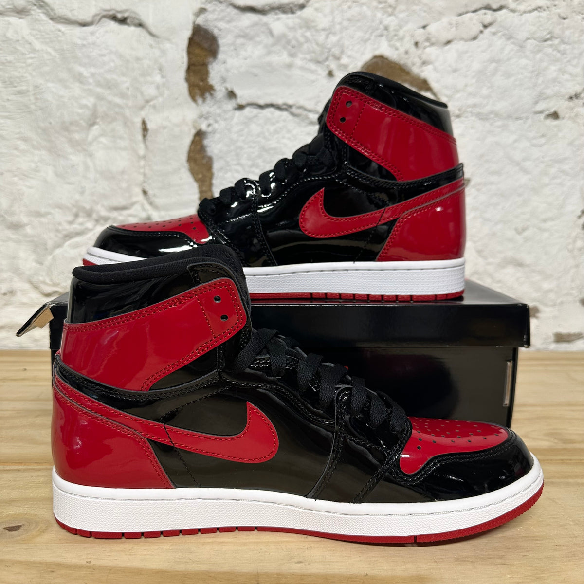 Air Jordan 1 High Patent Bred Sz 9