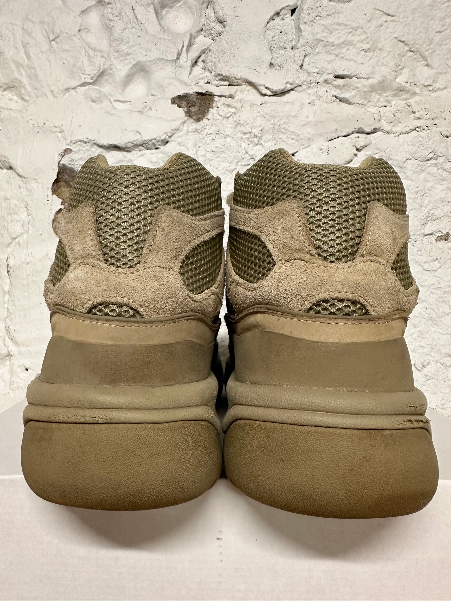 Yeezy DSRT Boot Rock Sz 10.5