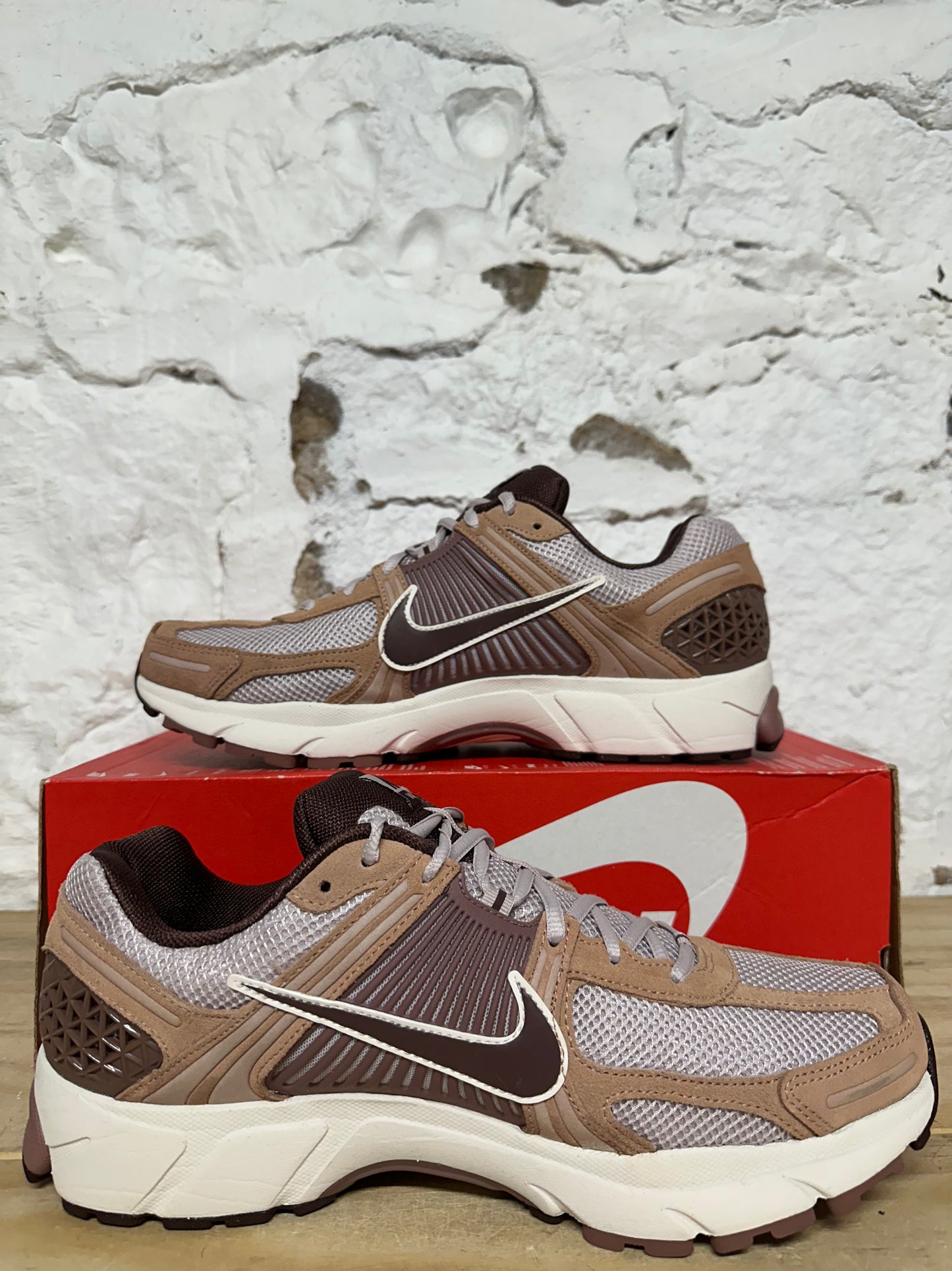Nike Zoom Vomero 5 Dusted Clay Sz 13