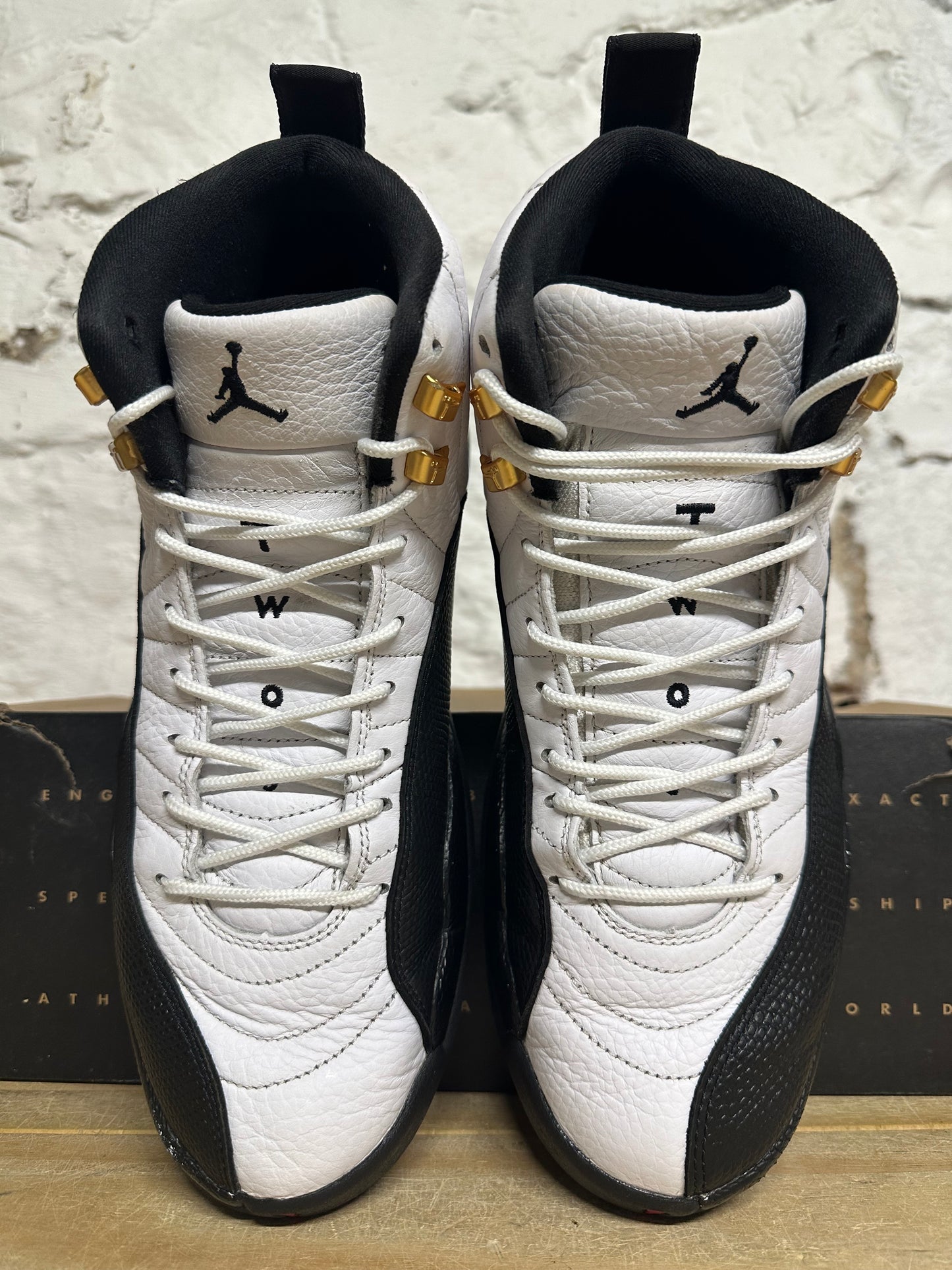 Air Jordan 12 Taxi Sz 10.5