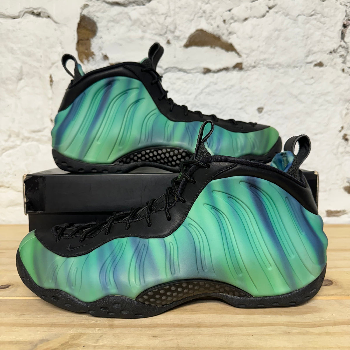 Nike Air Foamposite One Northern Lights Sz 11