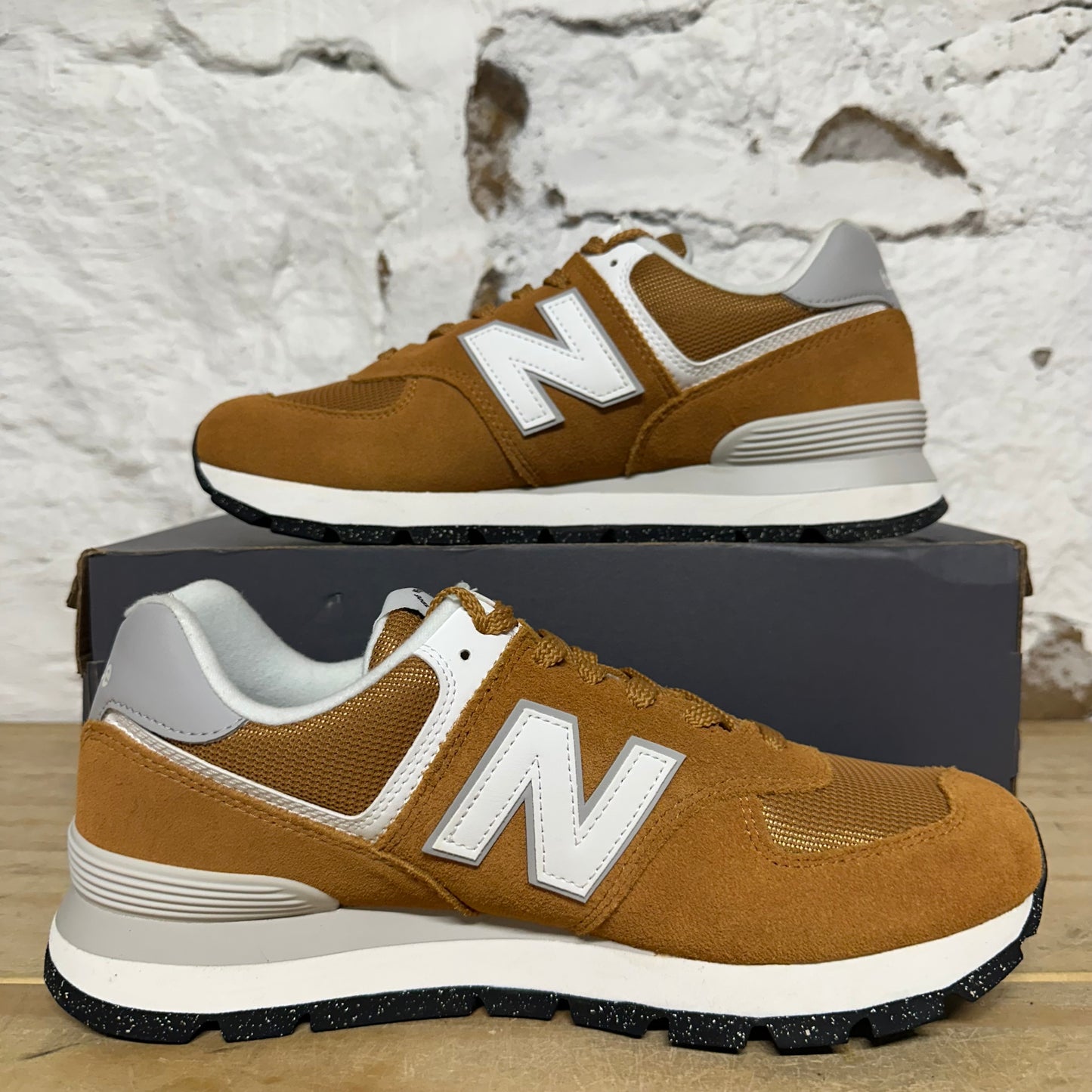 New Balance 574 Tan Sz 10.5