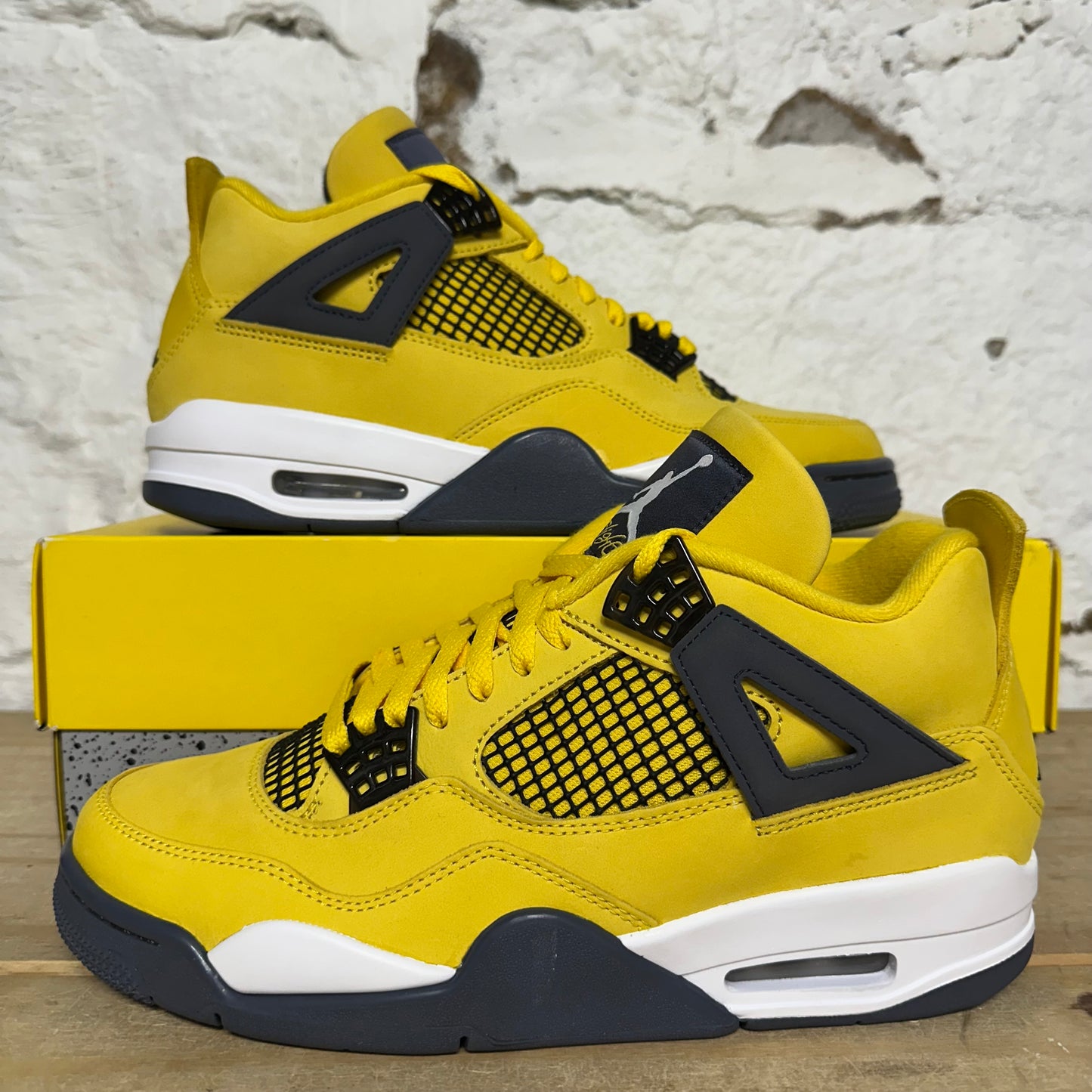 Air Jordan 4 Lightning Sz 9 DS