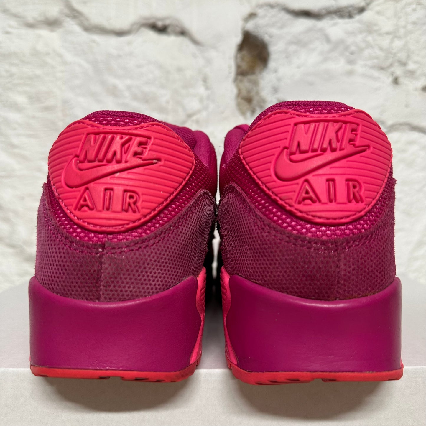 Nike Air Max 90 Premium Fireberry Sz 6 (7.5W)