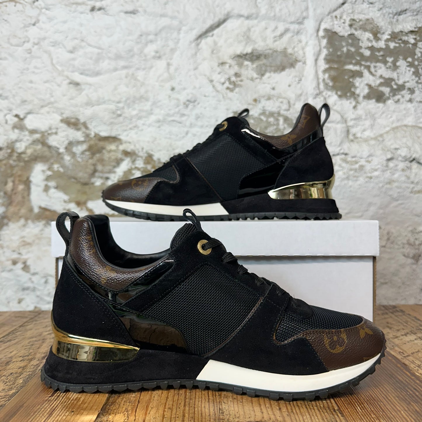 Louis Vuitton Brown Monogram Black Runaway Sneaker Sz 7 (40)