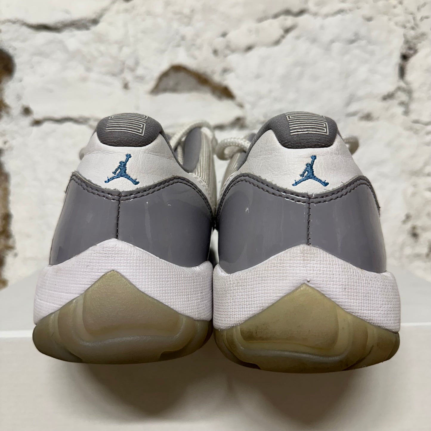 Air Jordan 11 Low Cement Grey Sz 9