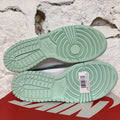 Nike Dunk Low Mint Foam Sz 7Y DS