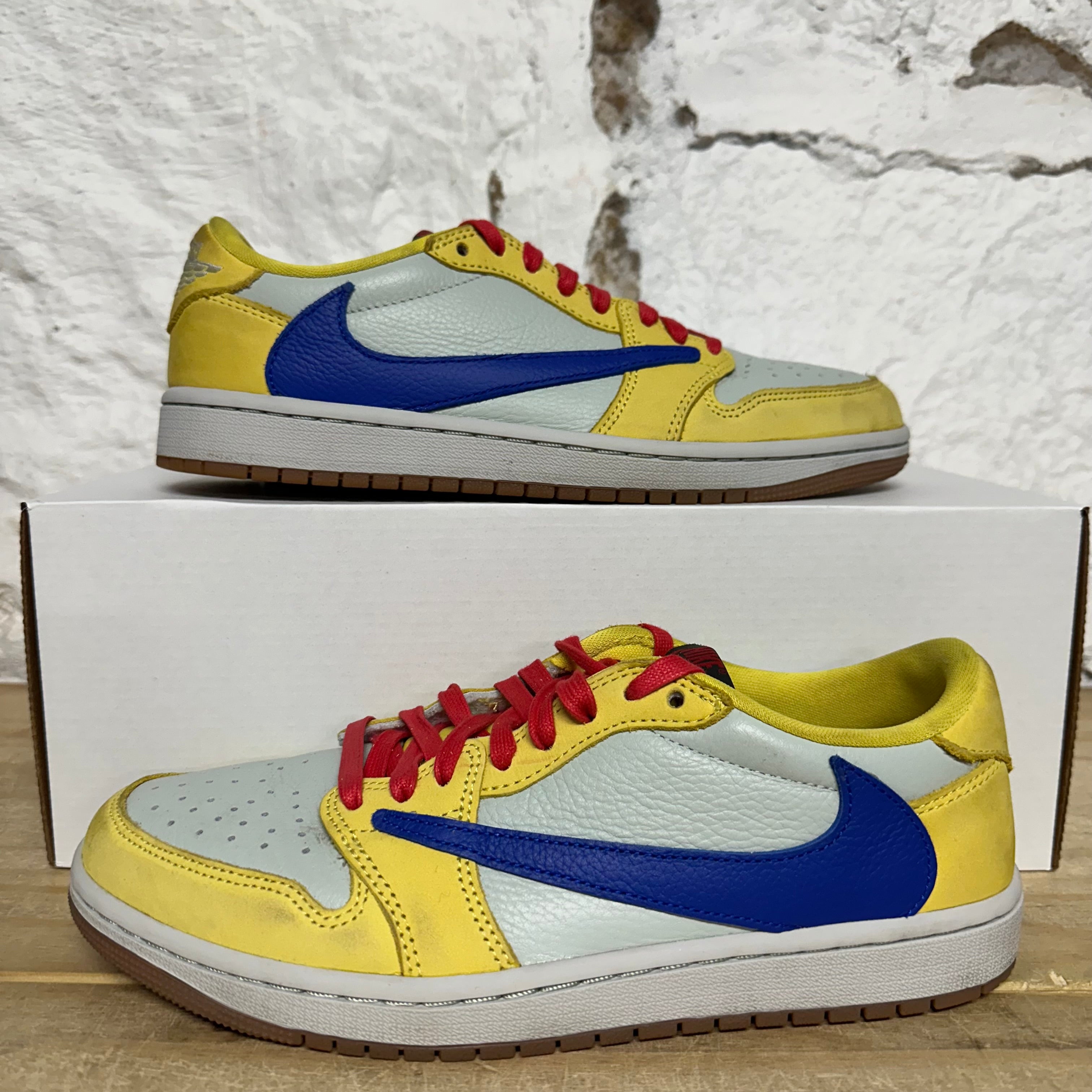 Air Jordan 1 Low Travis Scott Canary Sz 7.5 (9W)