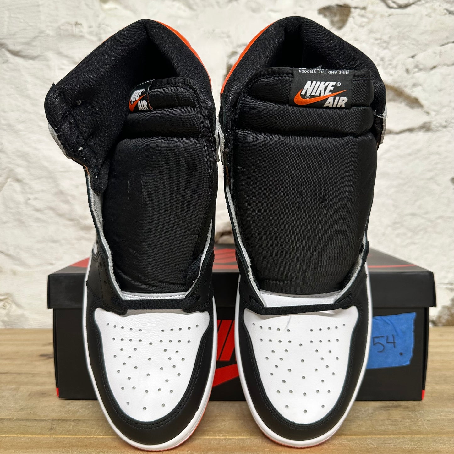 Air Jordan 1 High Electro Orange Sz 12 DS