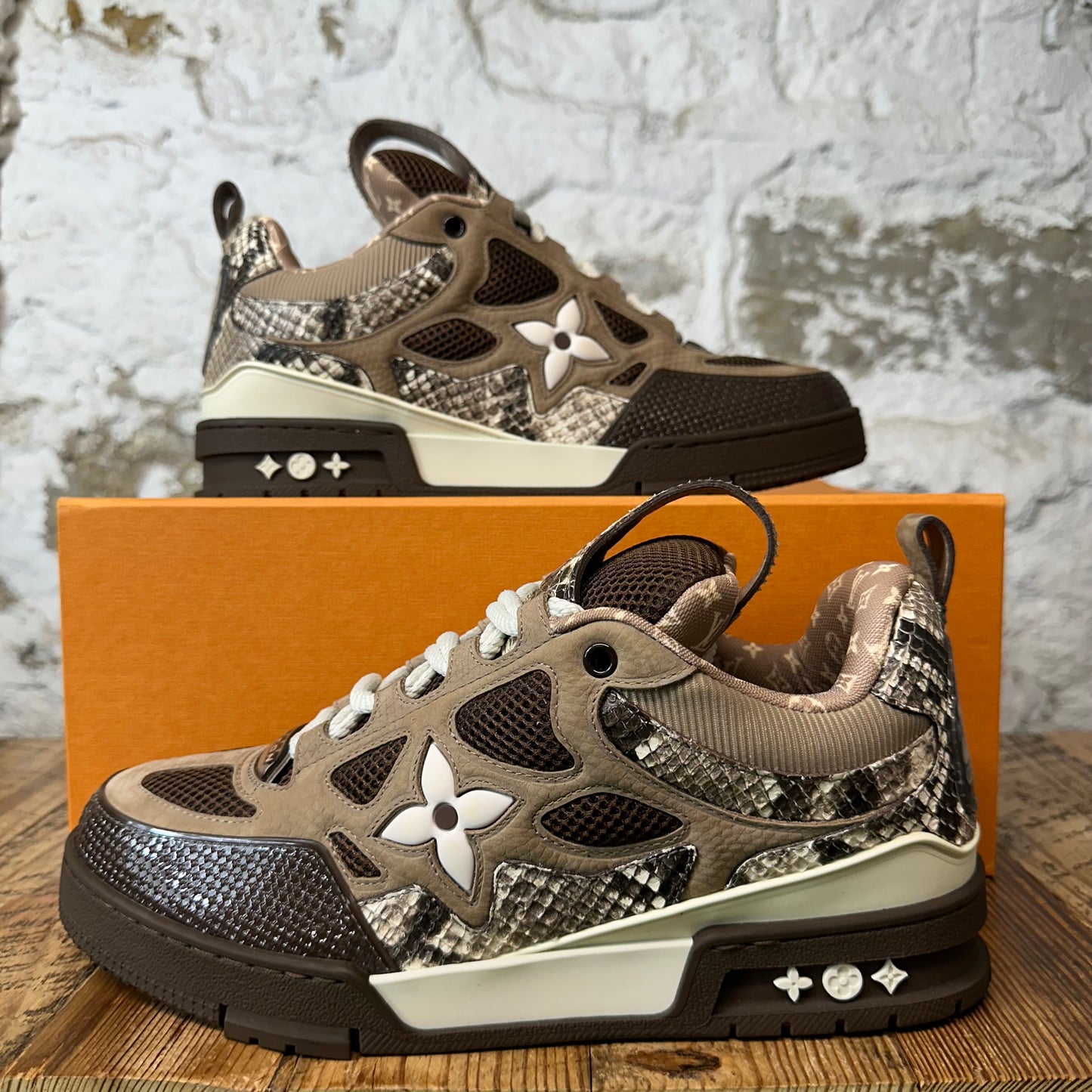 Louis Vuitton Brown Snakeskin Skate Sneaker Sz 10 (8.5LV) DS