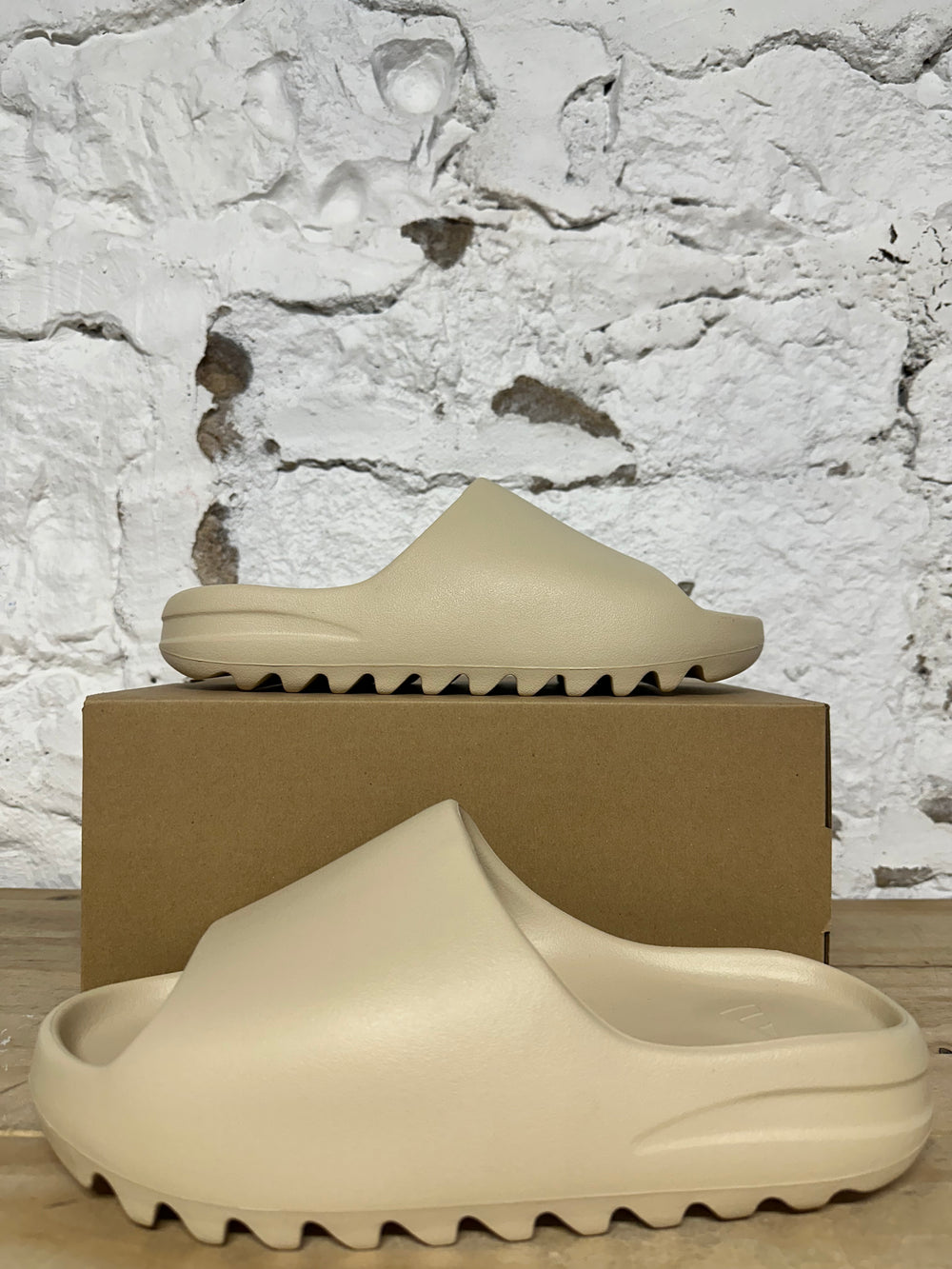 Yeezy Slide Bone Sz 10 DS