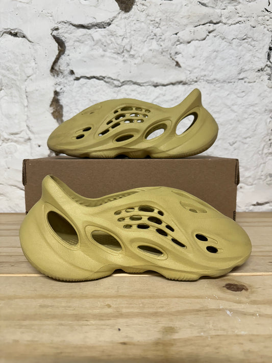 Yeezy Foam Runner Sulfur Sz 7