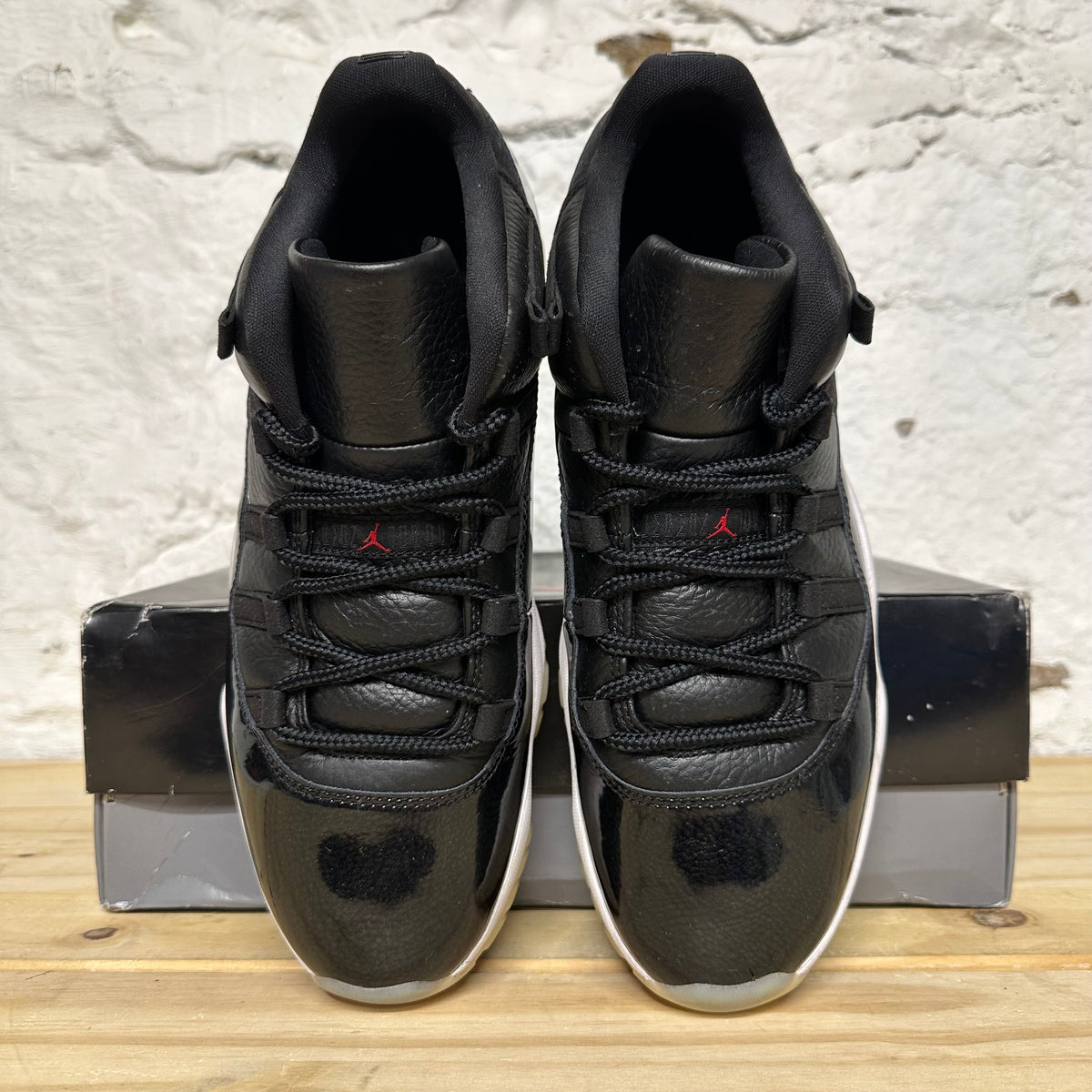 Air Jordan 11 Low 72-10 Sz 11.5