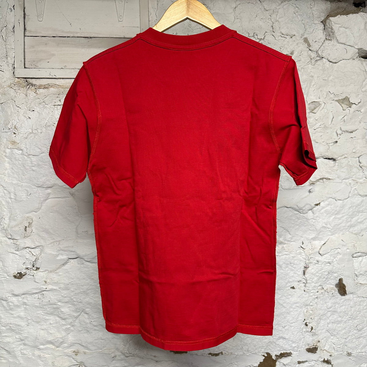 Saint Vanity White Griffin Red T-Shirt Sz S