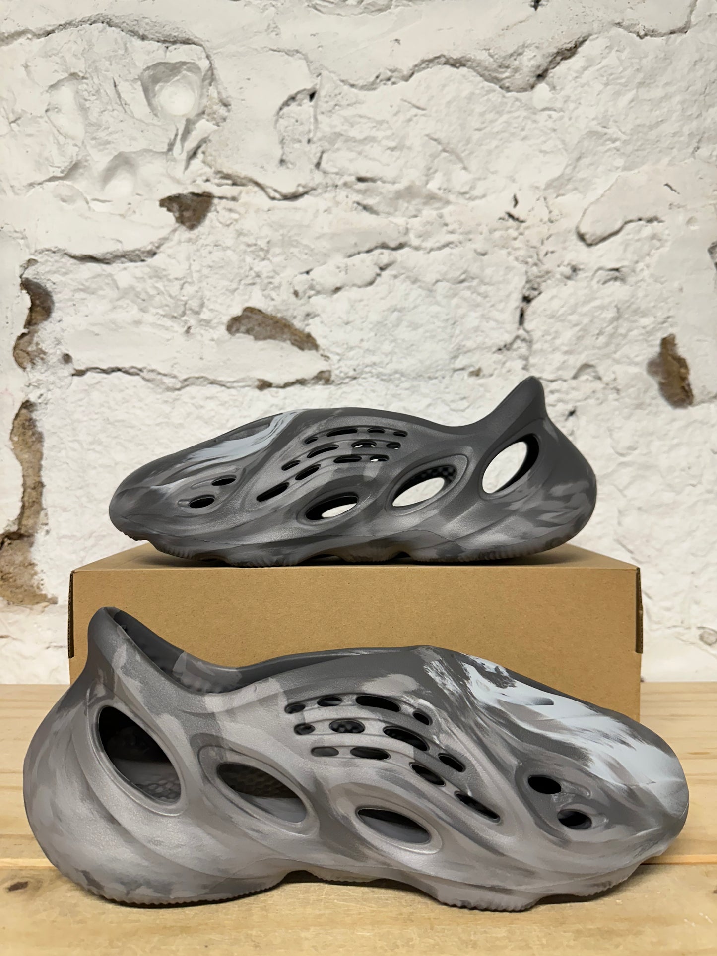 Yeezy Foam Runner MX Granite Sz 12 DS