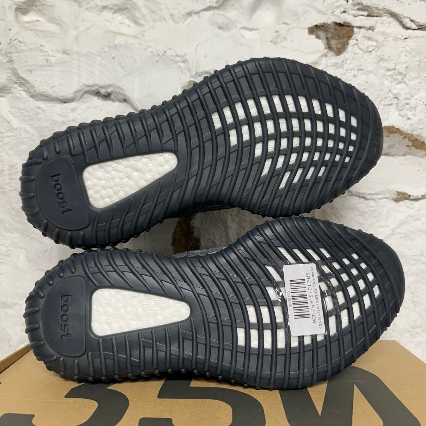 Adidas Yeezy 350 MX Dark Salt Sz 9 DS