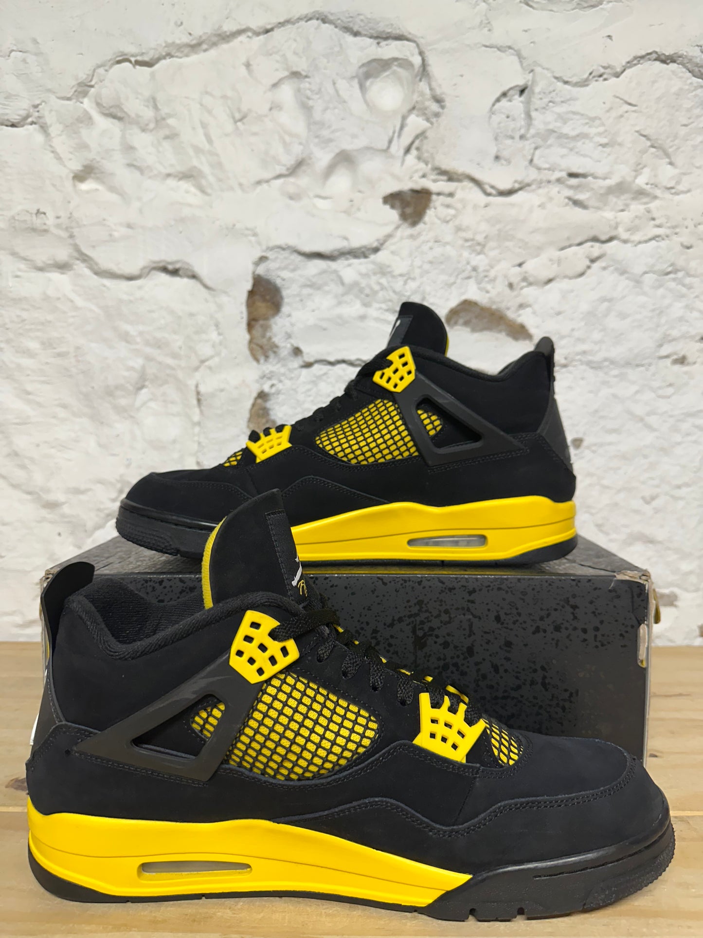 Air Jordan 4 Thunder Sz 13