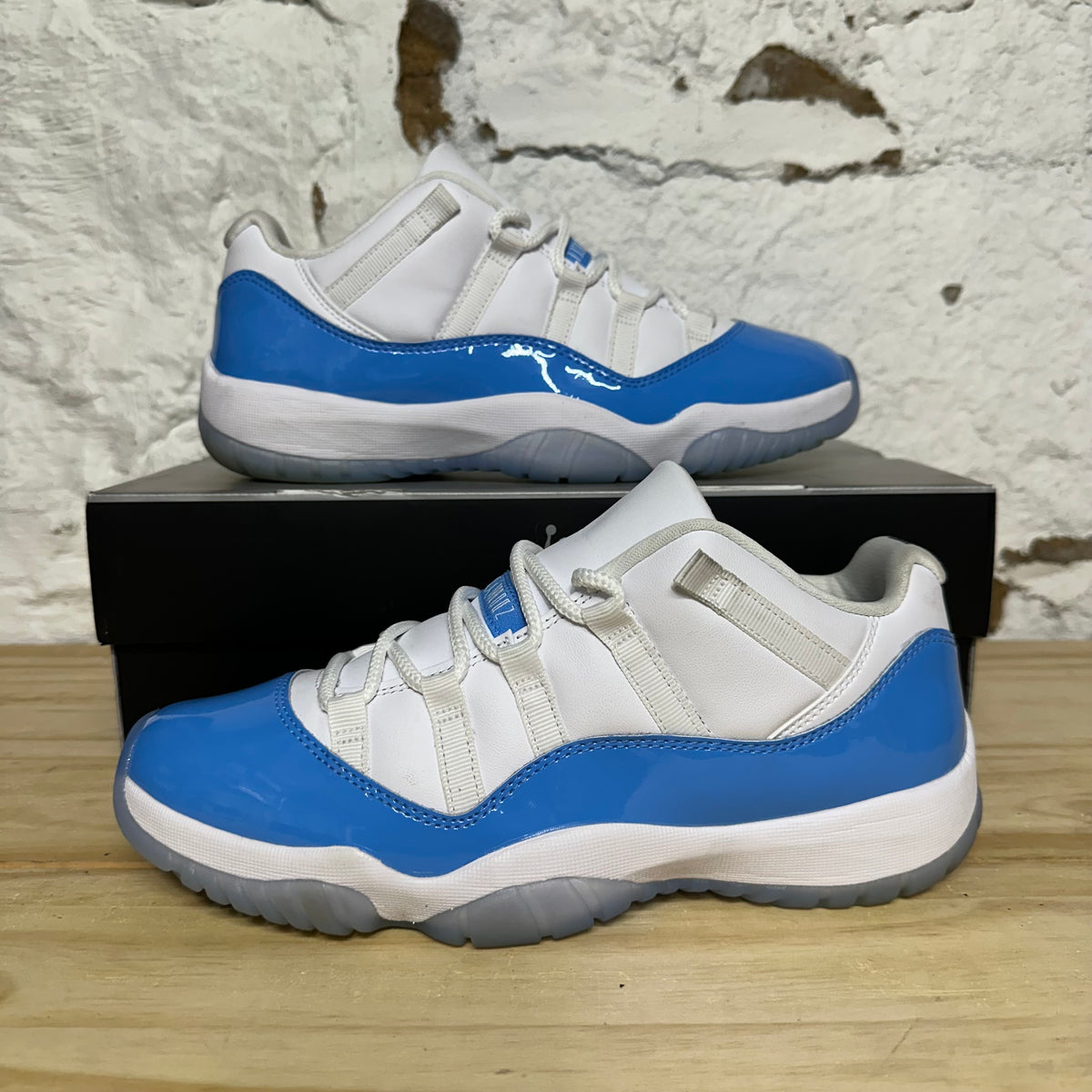 Air Jordan 11 Low University Blue (2026) Sz 9