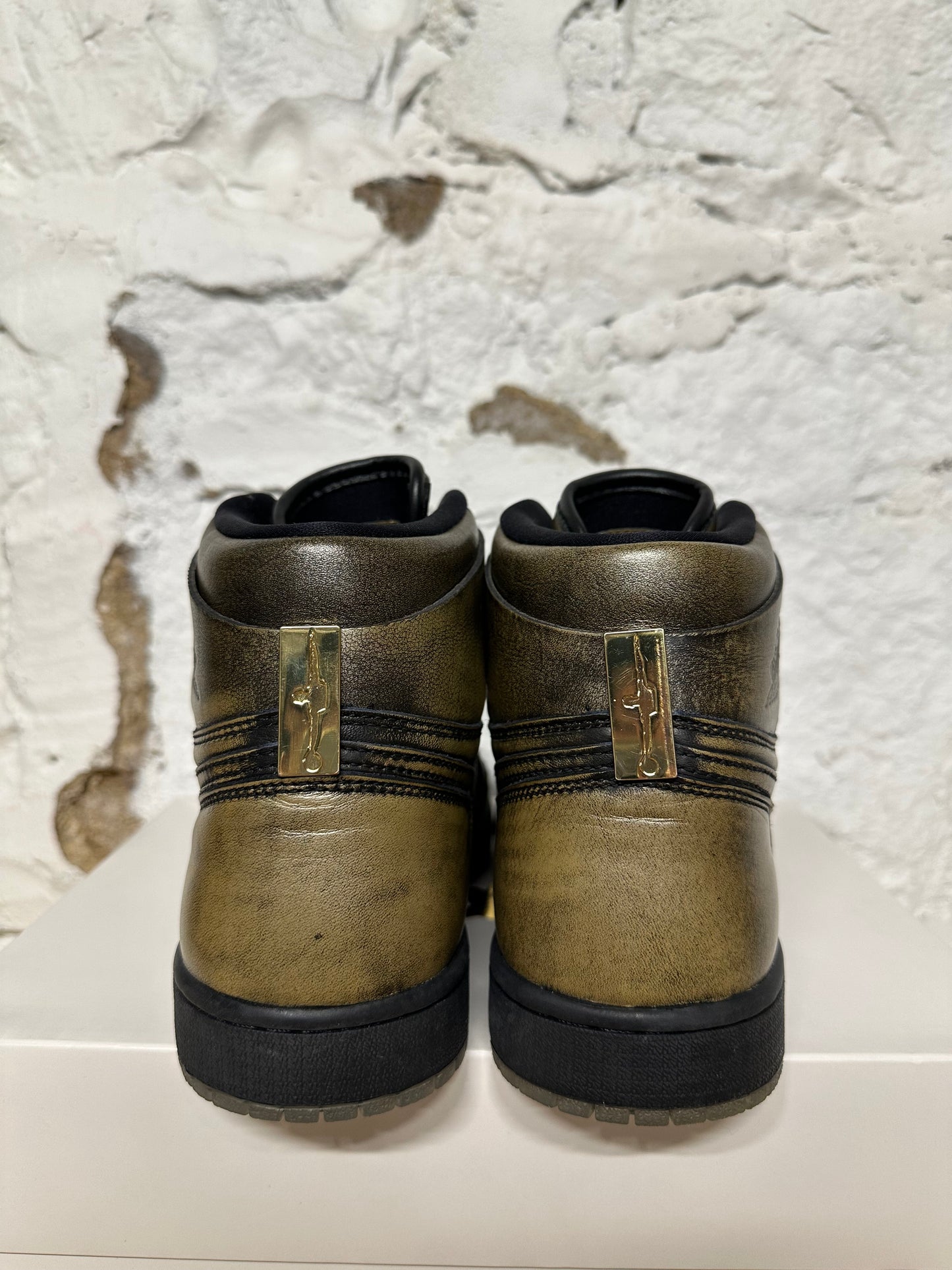 Air Jordan 1 Wings Sz 10