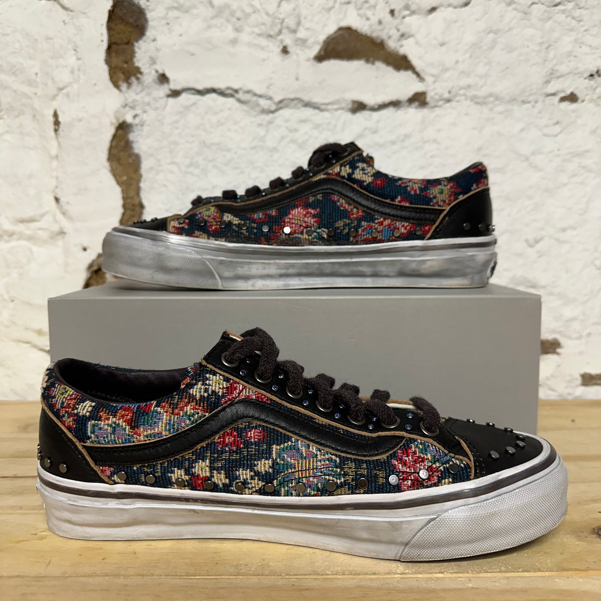 Vans OTW Old Skool 36 Vibram Floral Rivets Black Sz 9