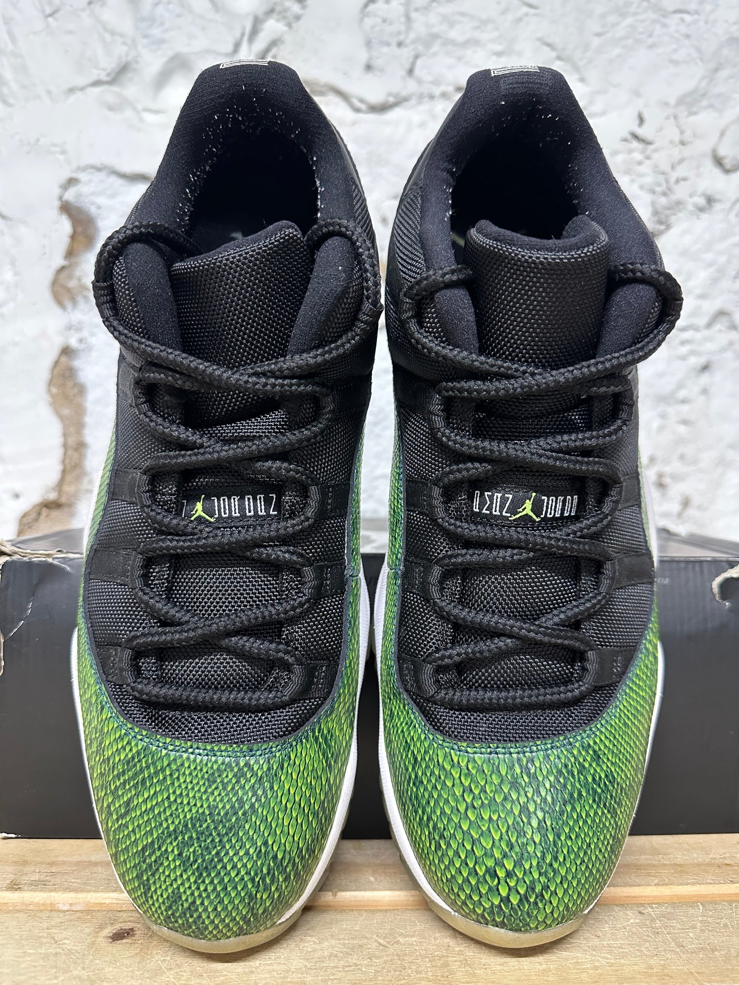 Air Jordan 11 Low Green Snakeskin Sz 12