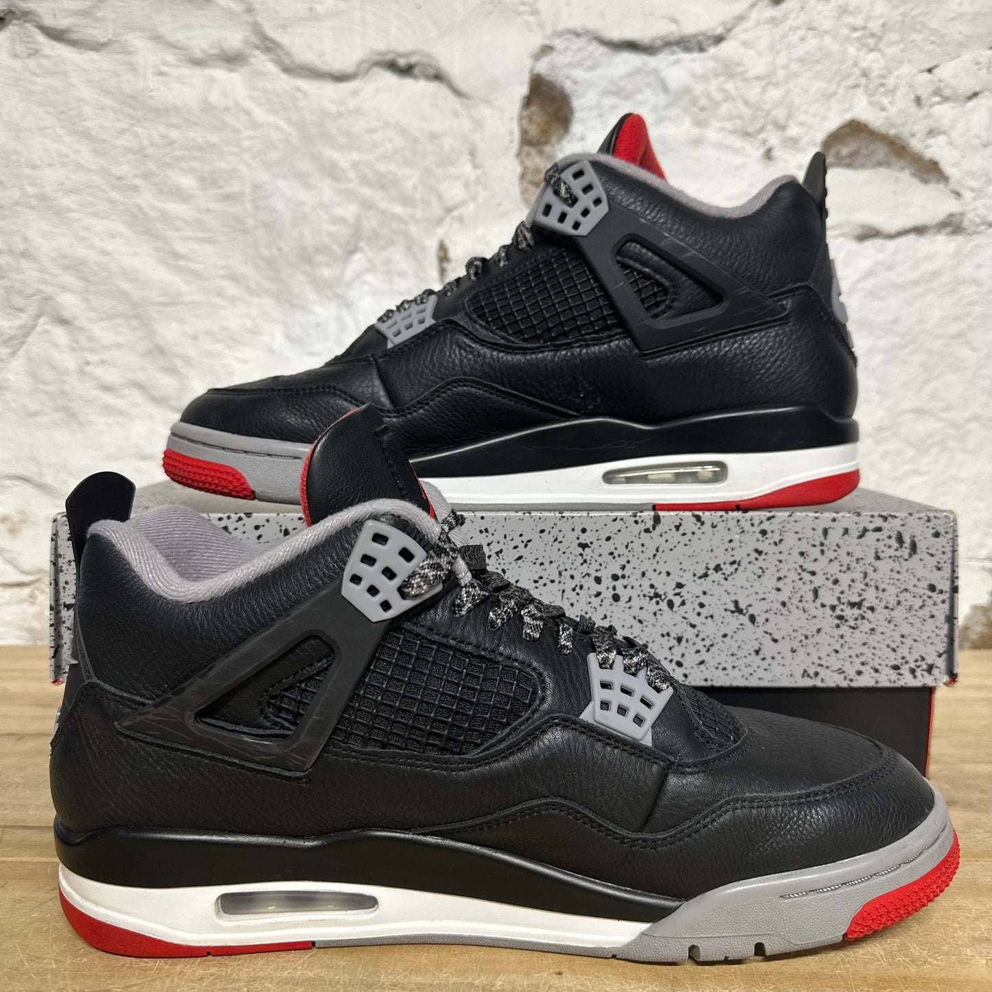Air Jordan 4 Bred Reimagined Sz 10.5