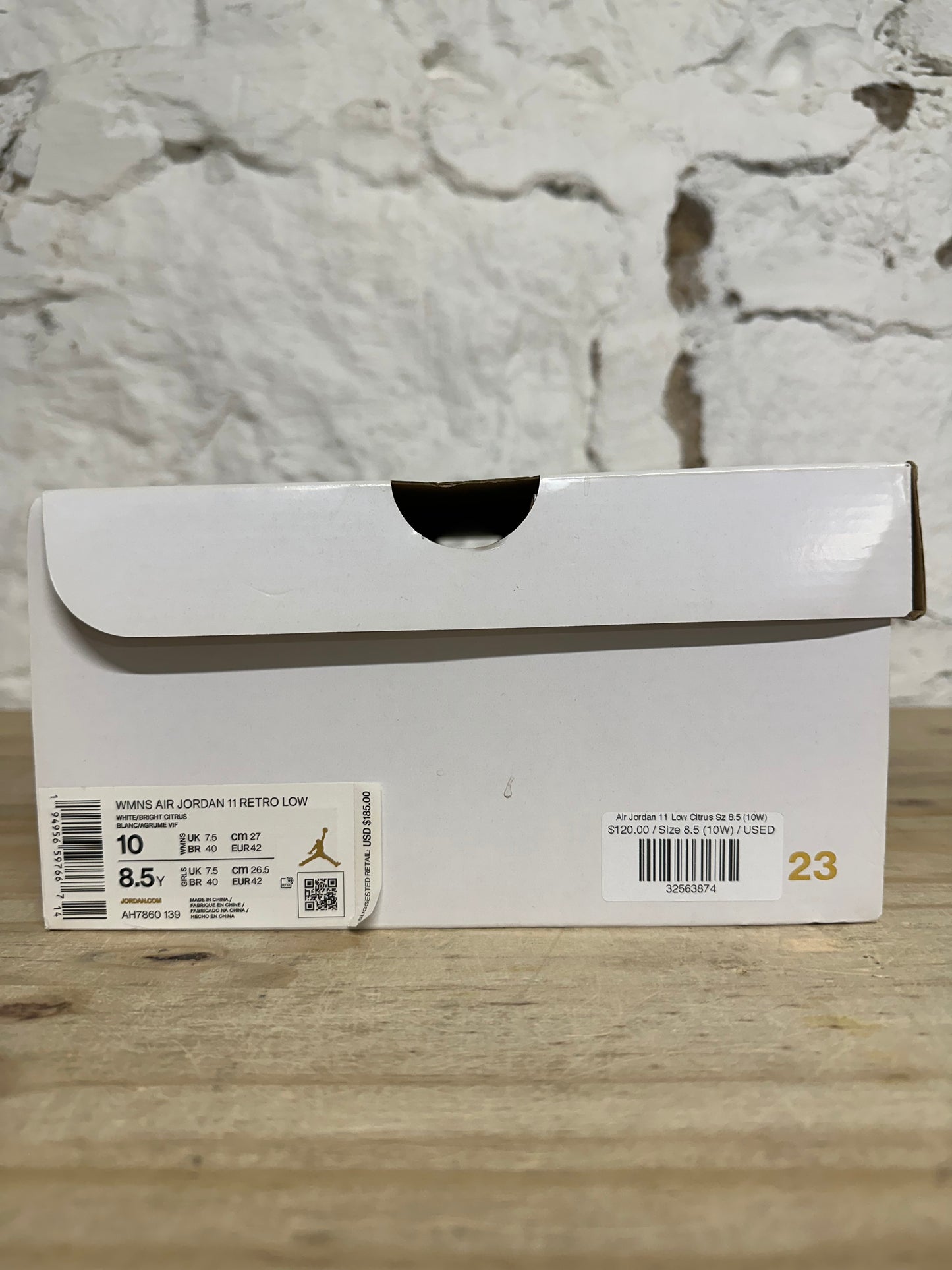 Air Jordan 11 Low Citrus Sz 8.5 (10W)