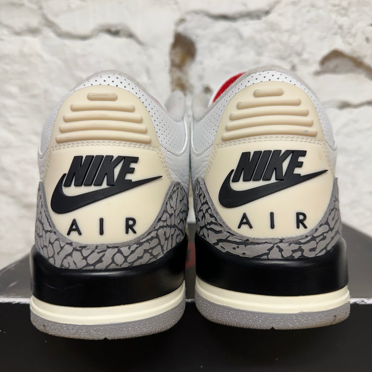Air Jordan 3 White Cement Reimagined Sz 11.5