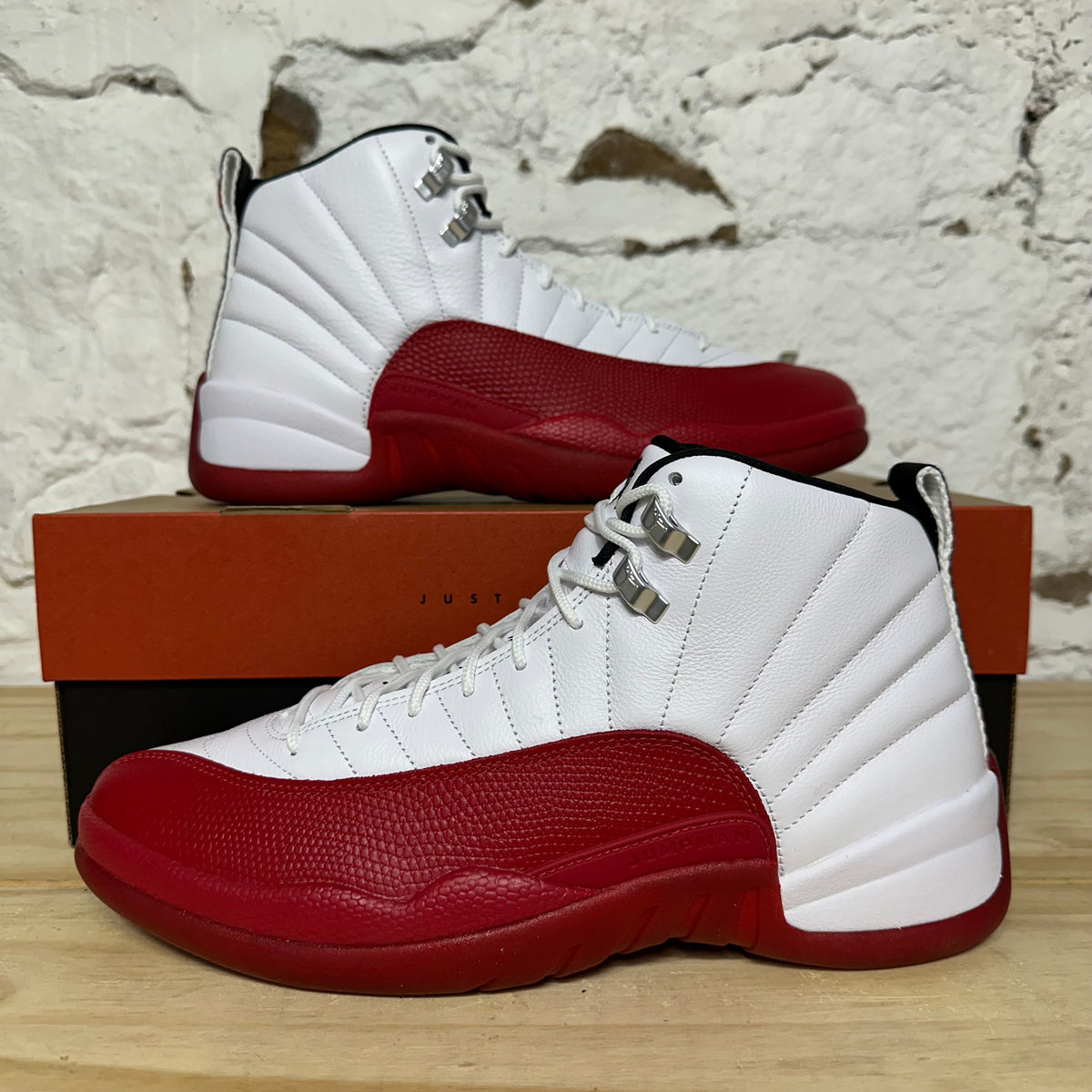 Air Jordan 12 Cherry (2023) Sz 11 DS
