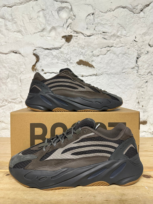 Yeezy 700 Geode Sz 11.5
