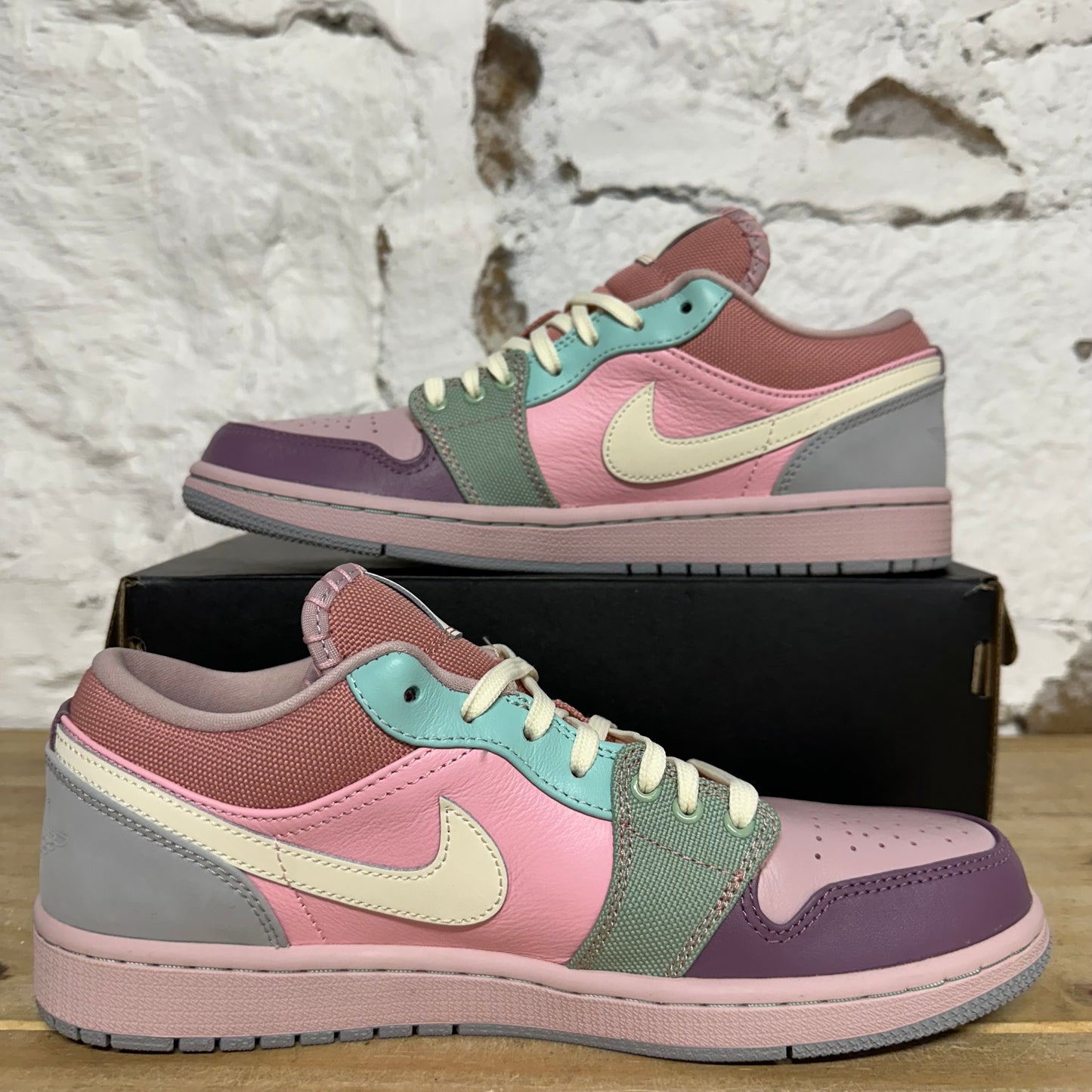 Air Jordan 1 Low Easter Pastel Sz 8.5 DS