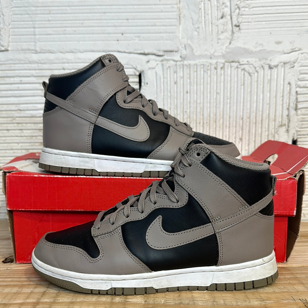 Nike Dunk High Moon Fossil Sz 6.5 (8W)