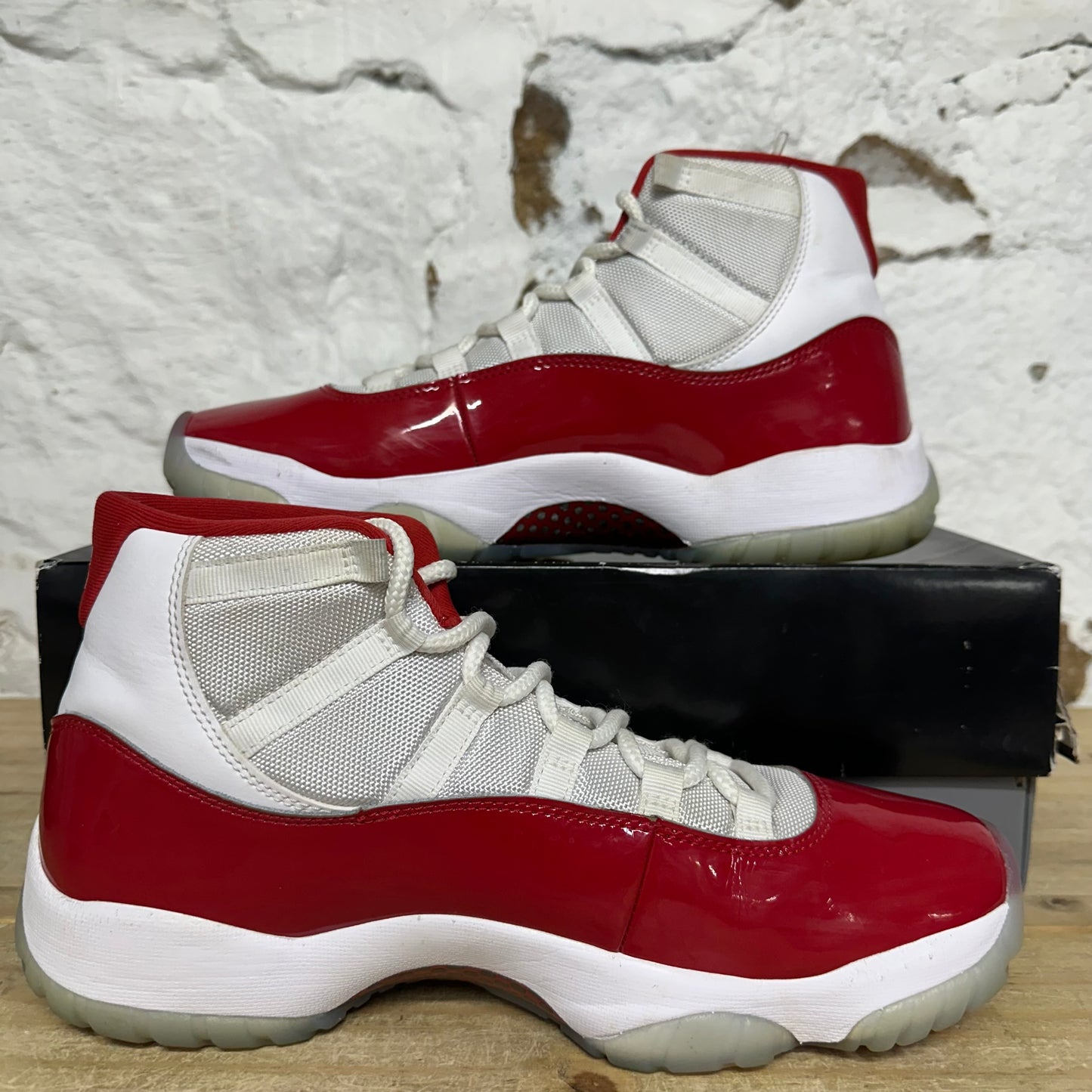 Air Jordan 11 High Cherry (2023) Sz 11.5