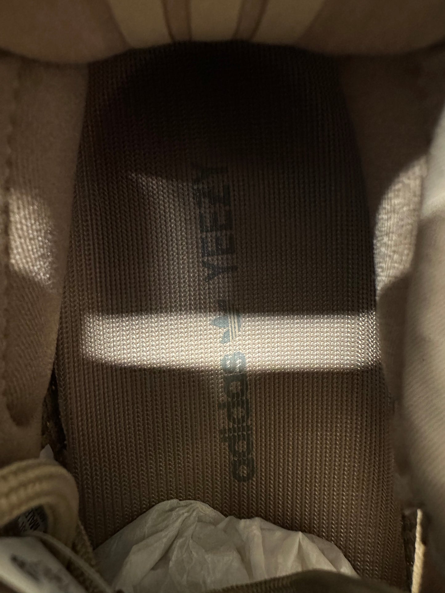 Yeezy 350  V2 Sandtaupe Sz 10 DS