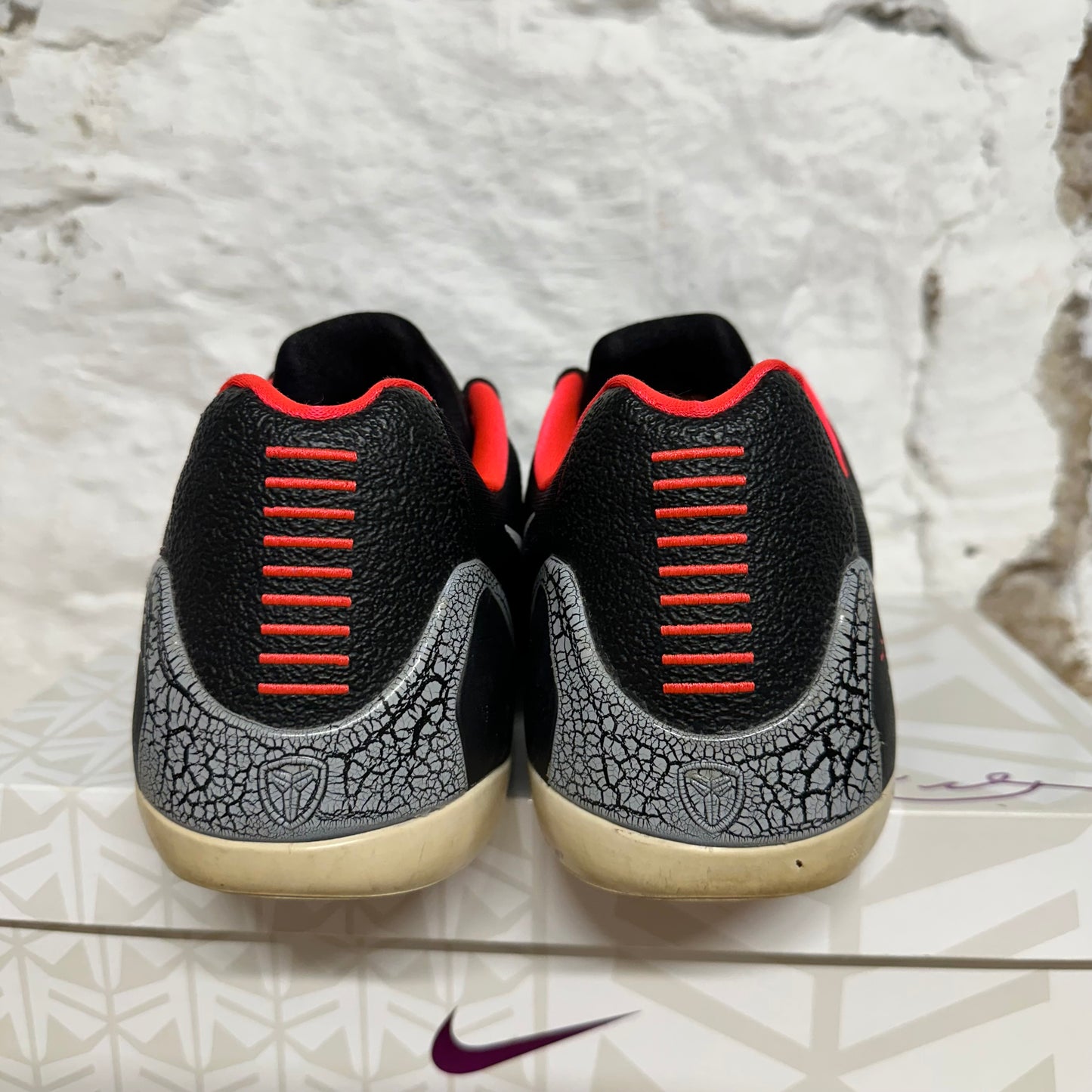 Nike Kobe 9 Low Laser Crimson Sz 12