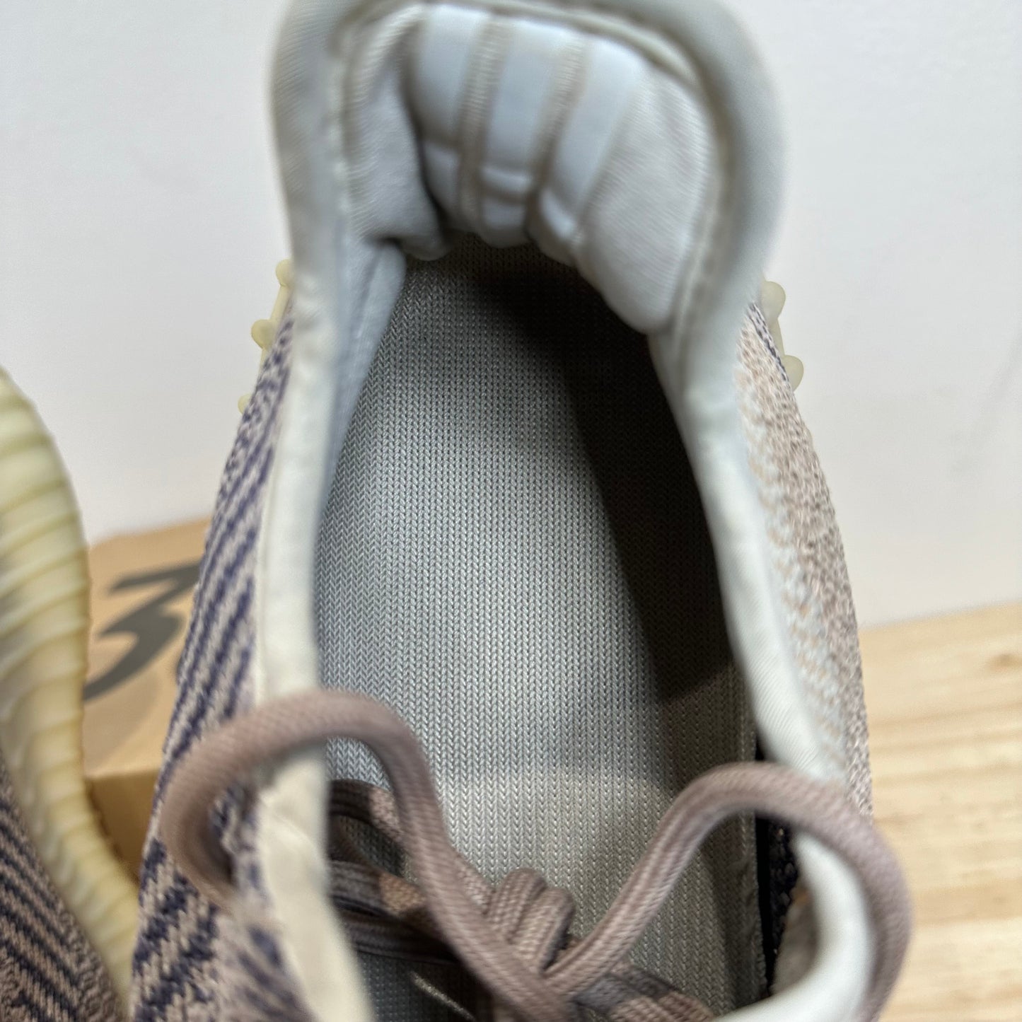 Yeezy Boost 350 V2 Ash Pearl Sz 10