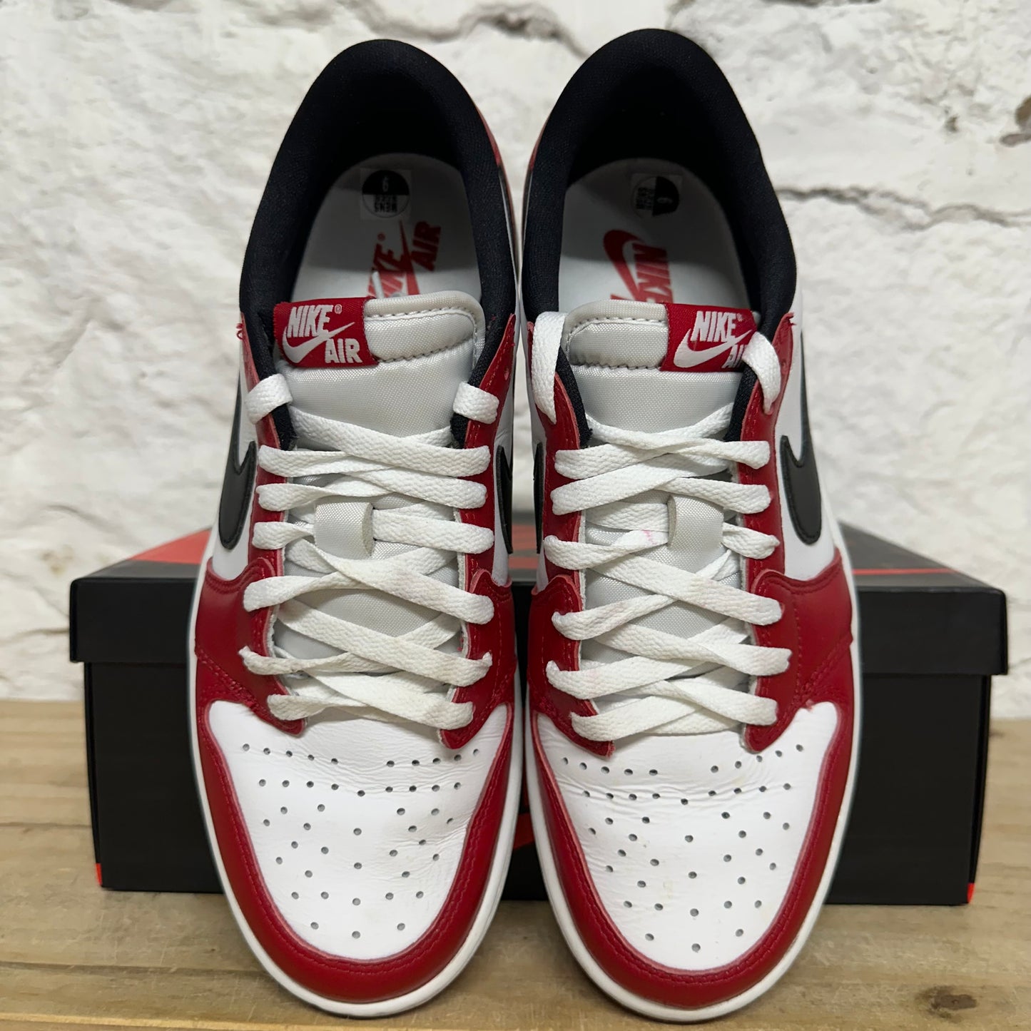 Air Jordan 1 Low Chicago Sz 9