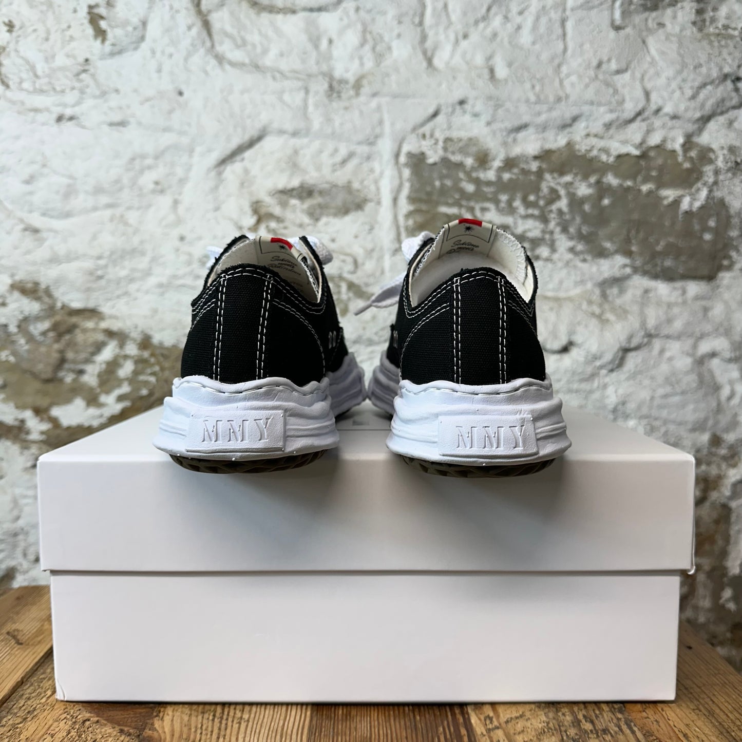Maison Mihara Black White Hank Sneaker Sz 8 (41) DS