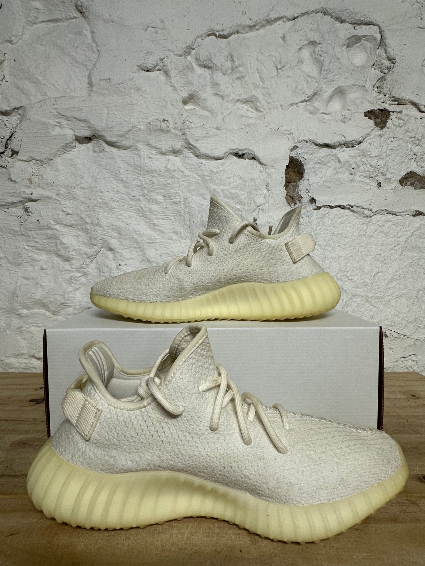 Yeezy 350 V2 Cream Sz 9
