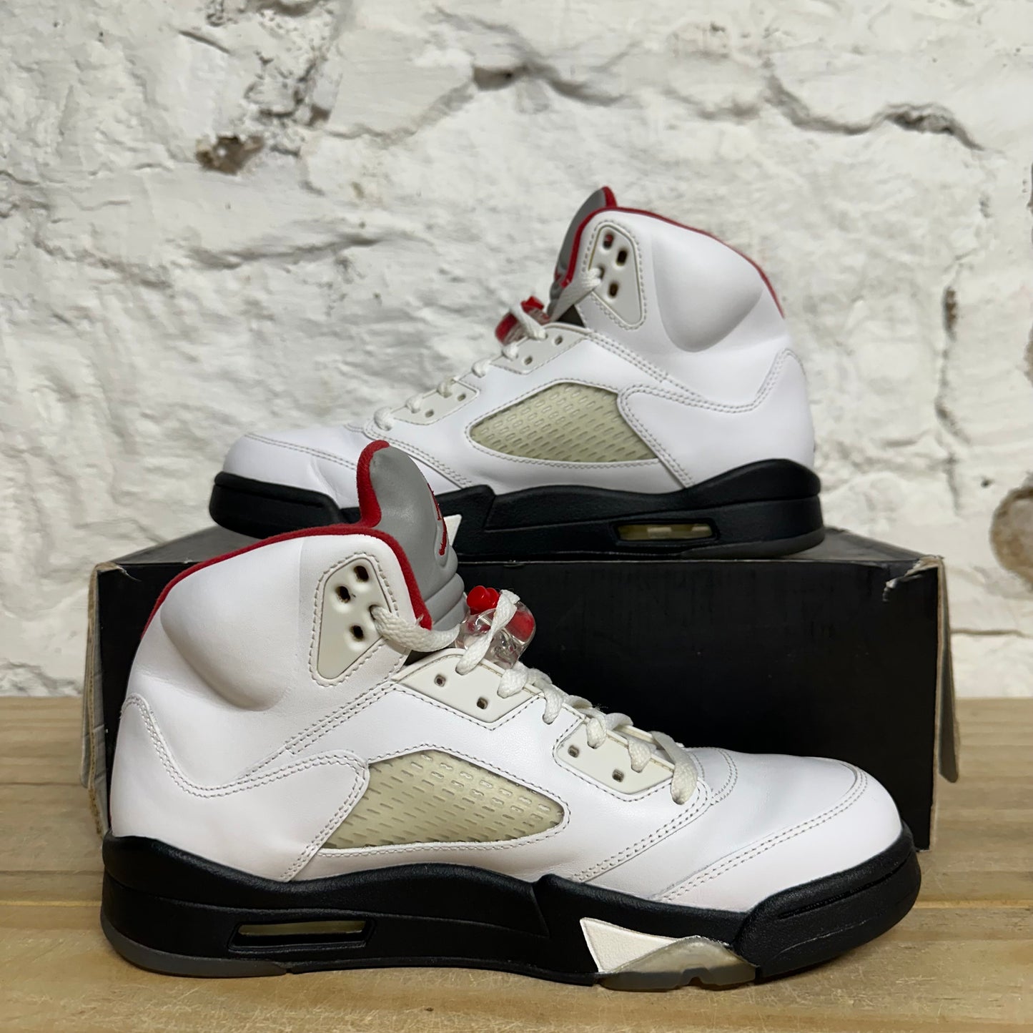 Air Jordan 5 Fire Red (2013) Sz 8.5