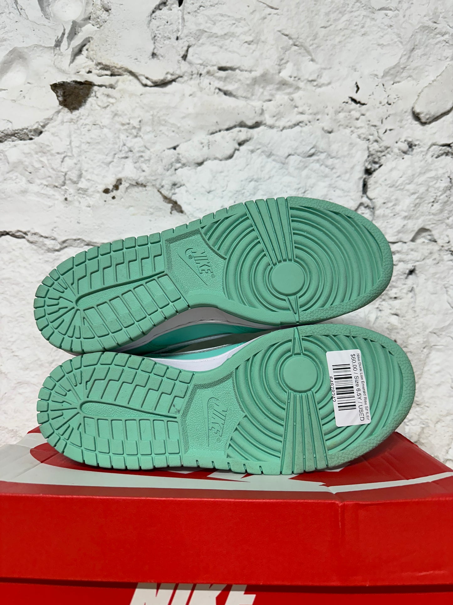 Nike Dunk Low Emerald Rise Sz 6.5Y