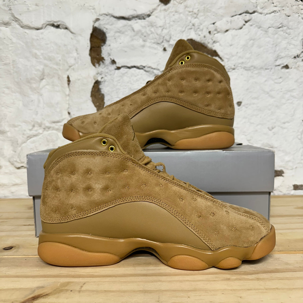 Air Jordan 13 Wheat Sz 8.5