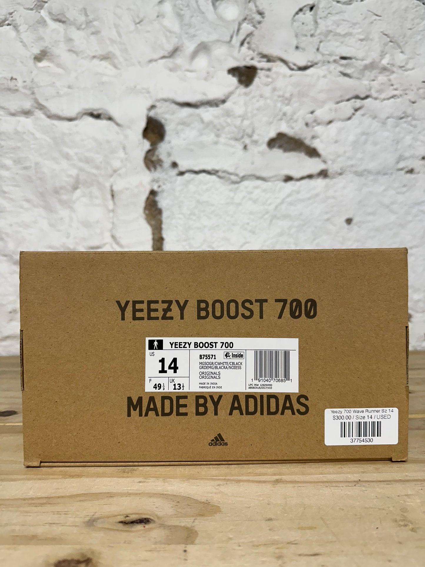 Yeezy 700 Wave Runner Sz 14