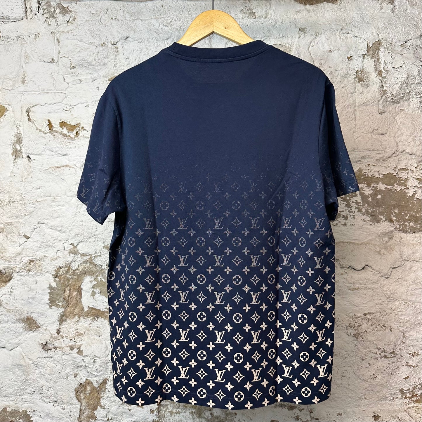 Louis Vuitton Gradient Monogram T-shirt Navy Sz L