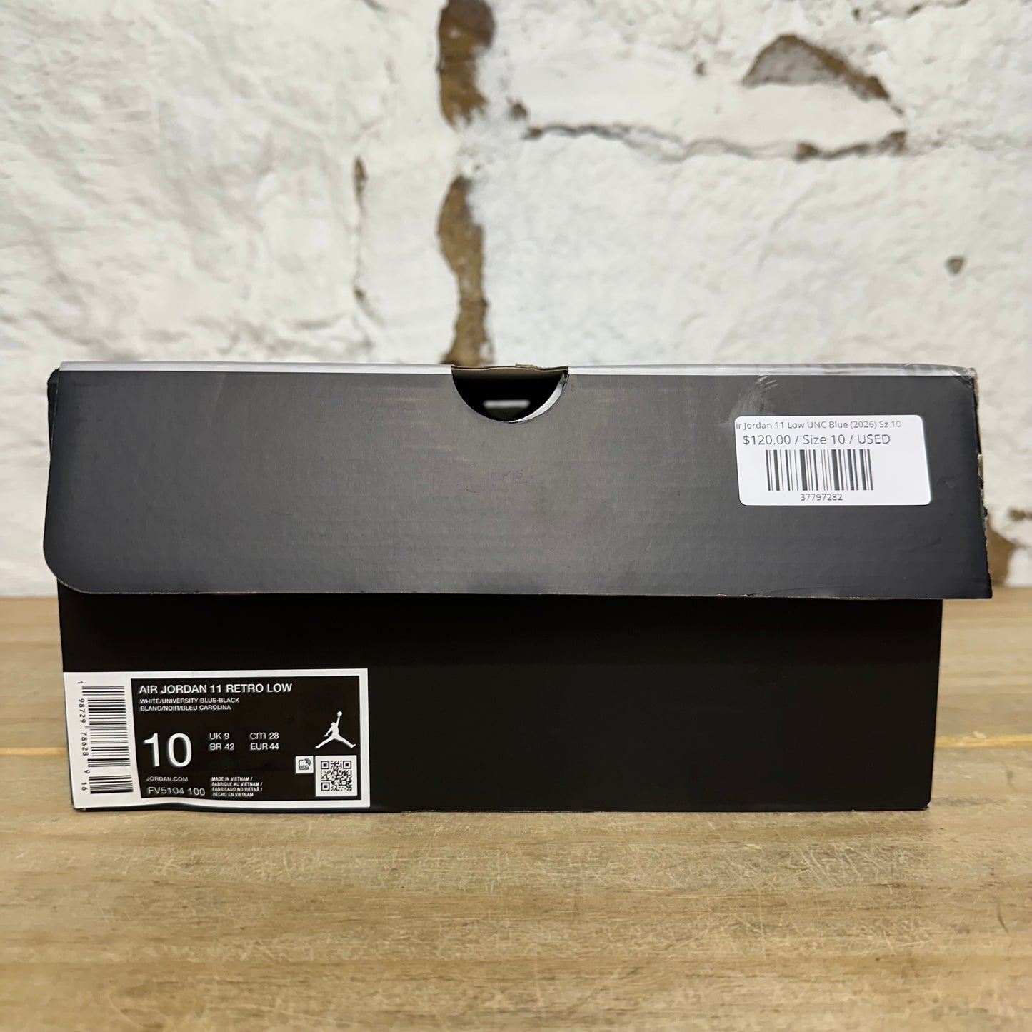 Air Jordan 11 Low UNC Blue (2026) Sz 10
